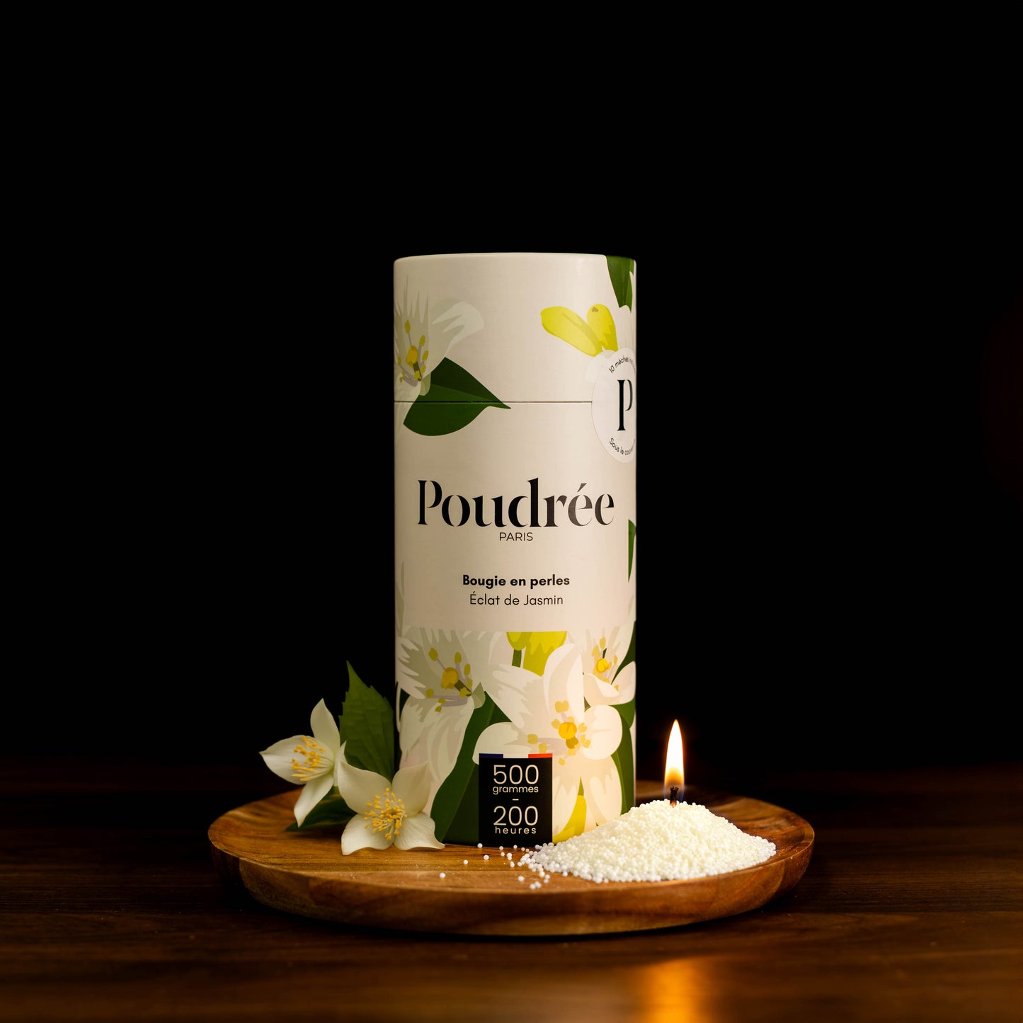 Bougie parfumée en perles blanches Poudrée Paris – Collection Permanente