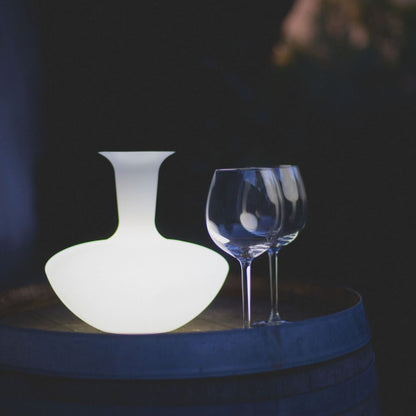 photo de la lampe loop qui sert de carafe
