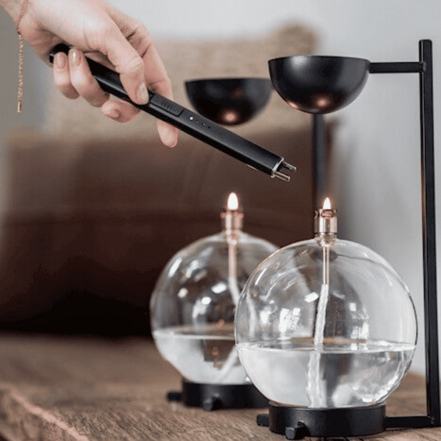 Briquet rechargeable à arc électrique pour lampes à huile, bougies et photophores